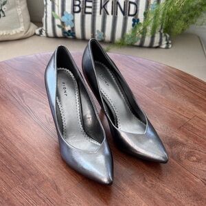 FIONI Clothing Metallic Heels